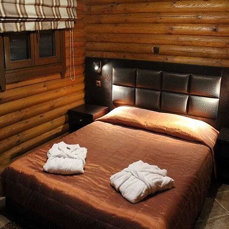 Natura Chalets Mega Chorio Екстериор снимка
